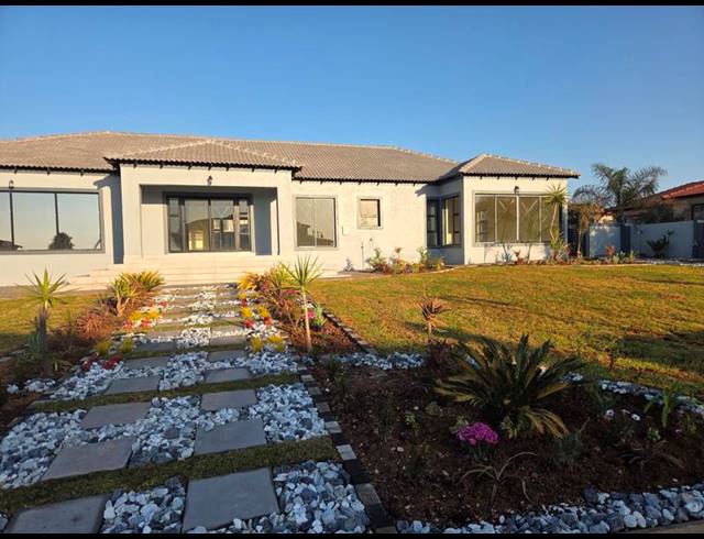 3 BEDROOM HOUSE FOR SALE IN ARUNDO ESTATE